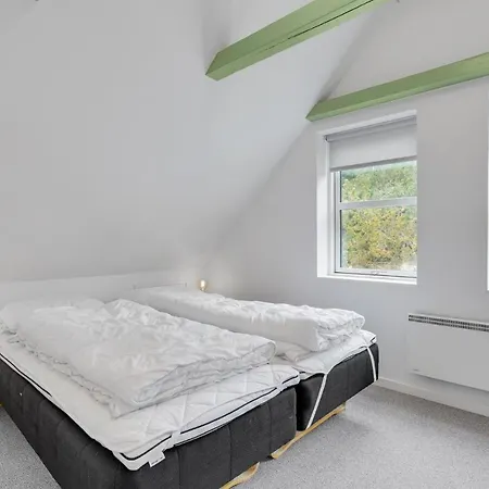 Dom wakacyjny 2 Bedroom Awesome In Romo